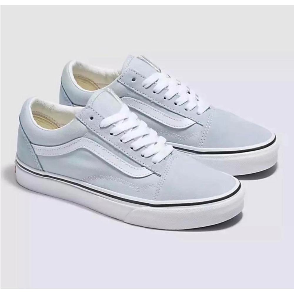 Vans Old Skool Light Blue Suede Canvas Sneakers Men's 6.5 Woman's 8 NEW!